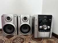 Музыкальный центр Panasonic с двумя колонками