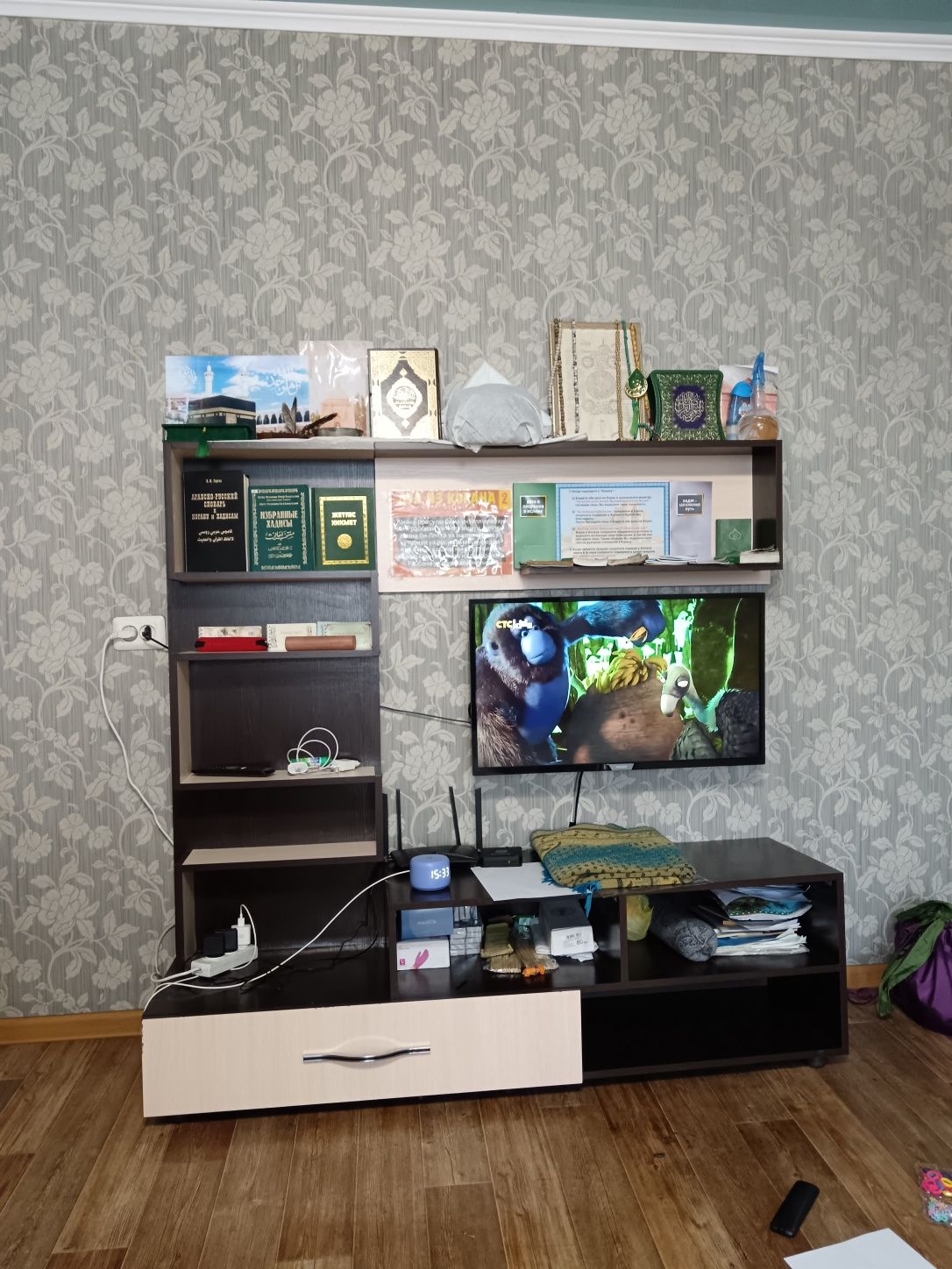Горка для небольших гостинных комнат