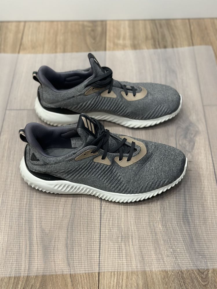 Кроссовки женские оригинал Adidas размер 37,5-38,5