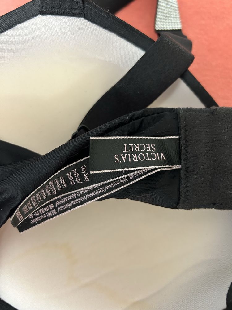Бюстгалтер Victoria s  Secret