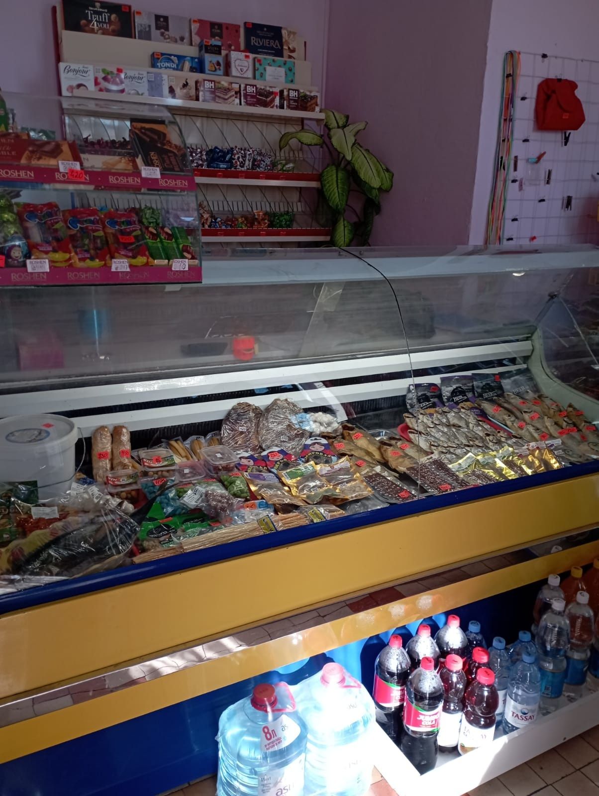 Продам действующий продуктовый магазин, район ЖБИ