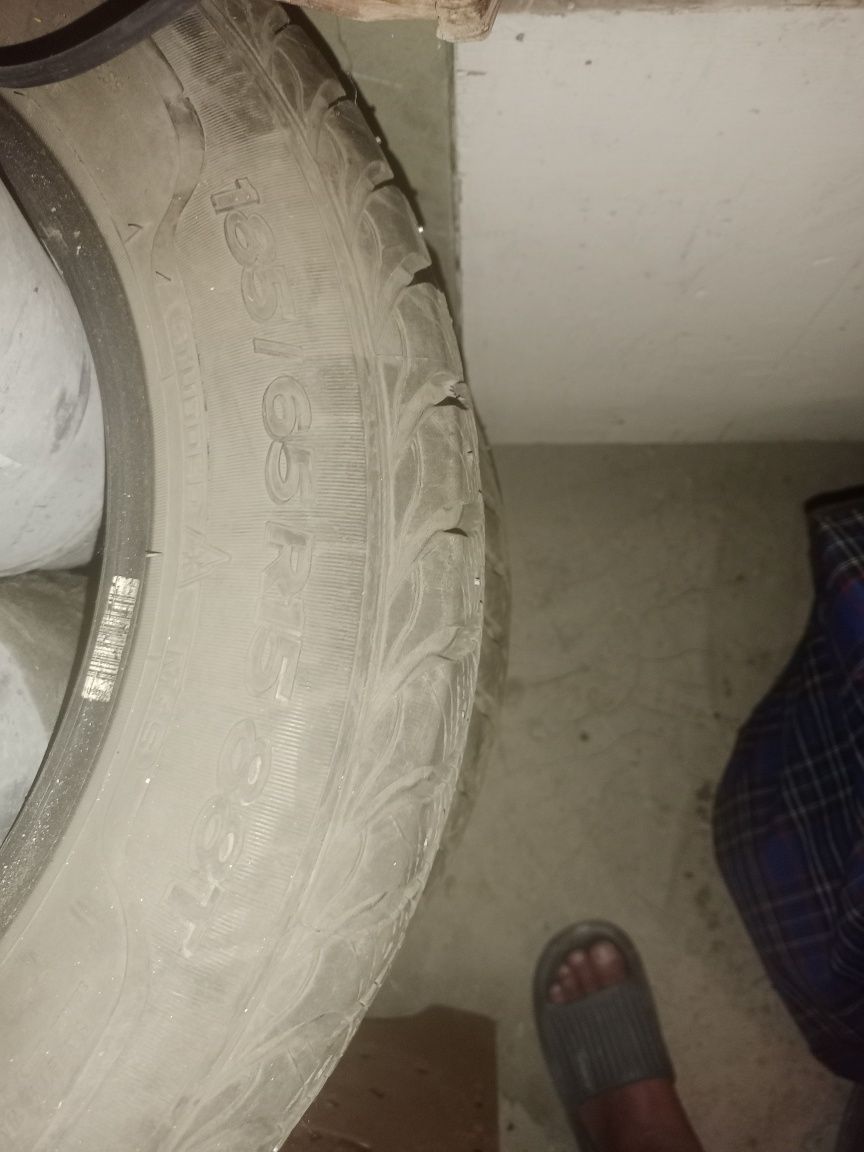Продам зимние шины на 15