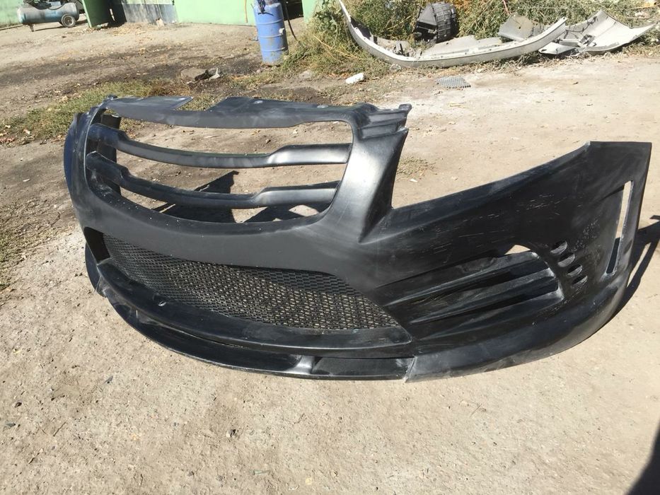 Продам бампер на Шевроле Круз