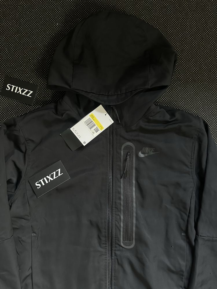 Nike NSW Tech Essentials Repel Hooded Jacket