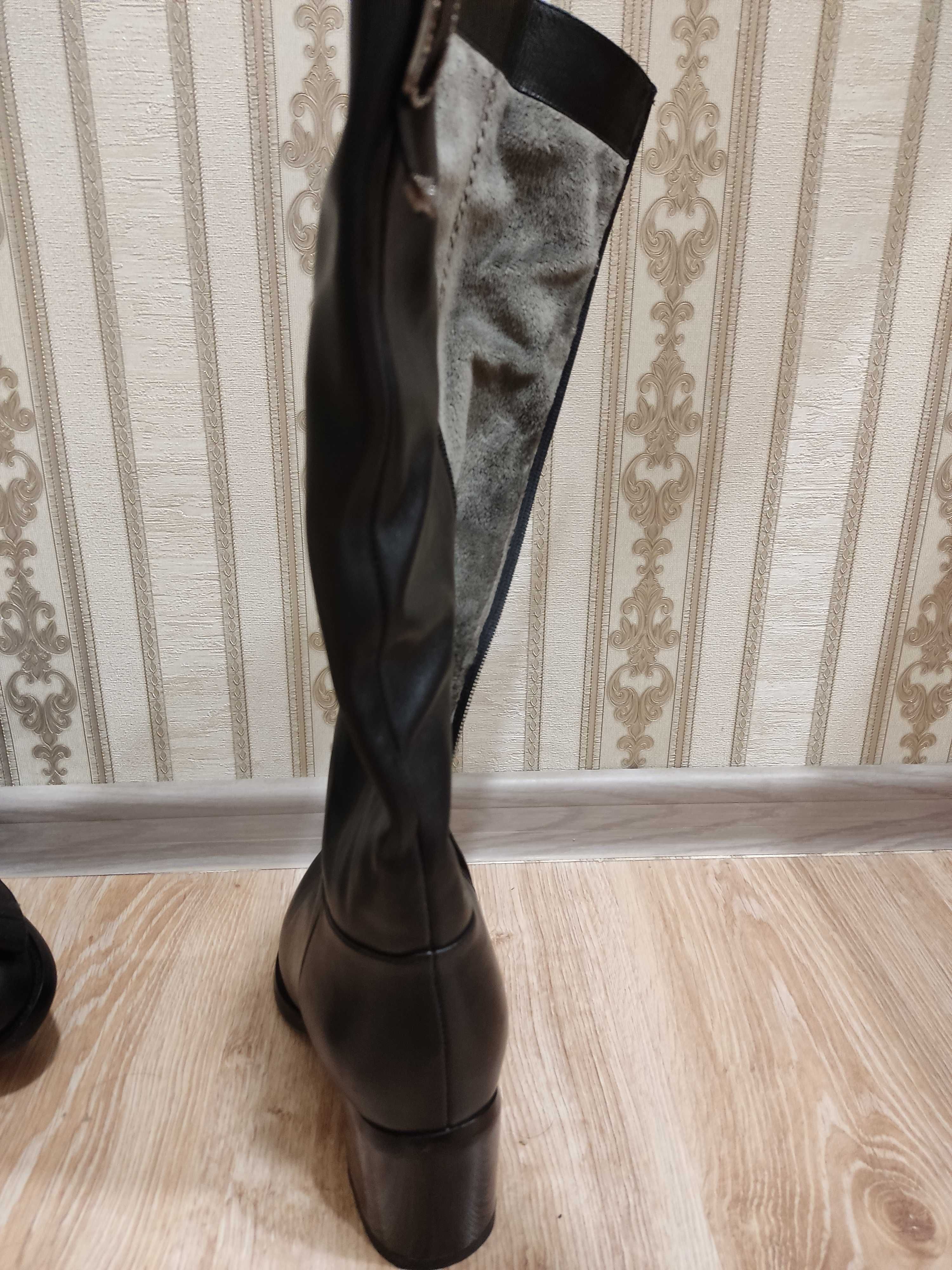 Женские зимние сапоги