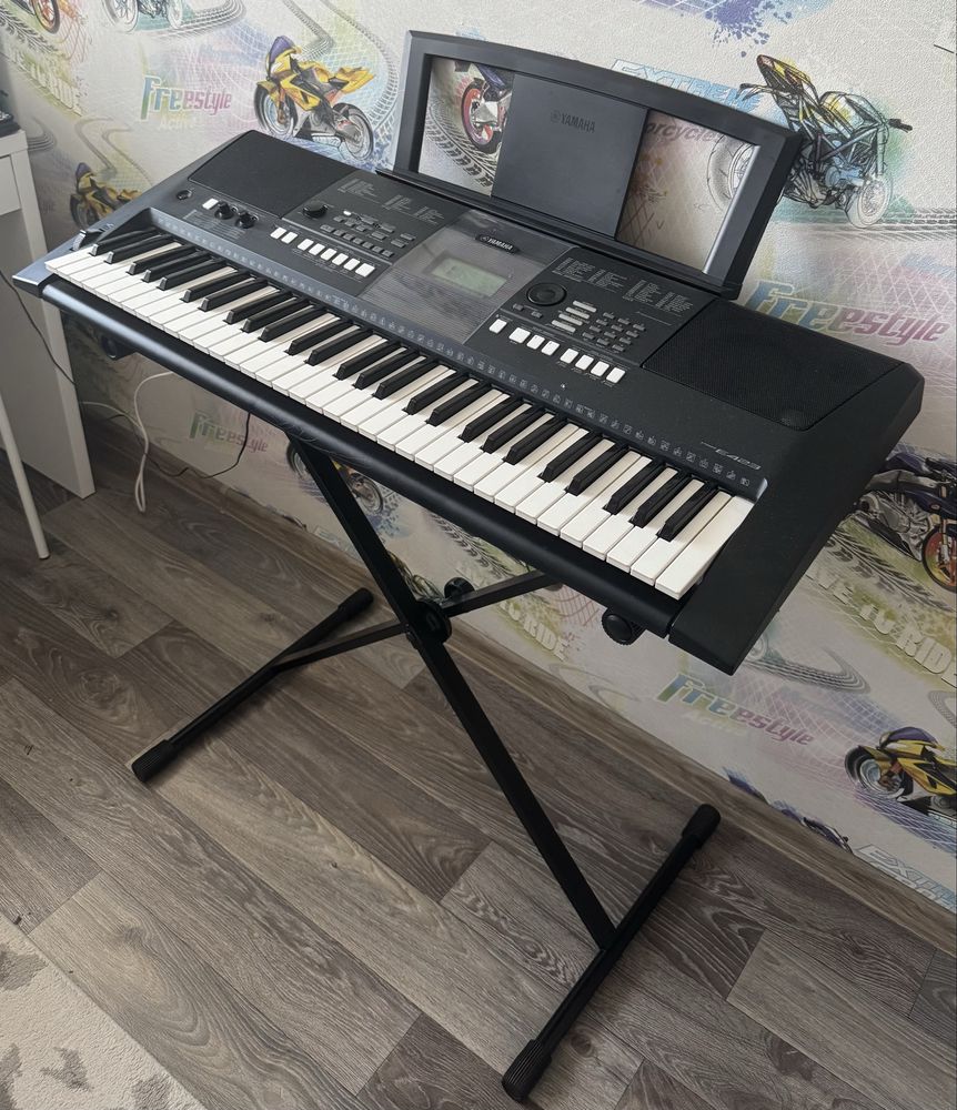 Синтезатор Yamaha PSR E 423