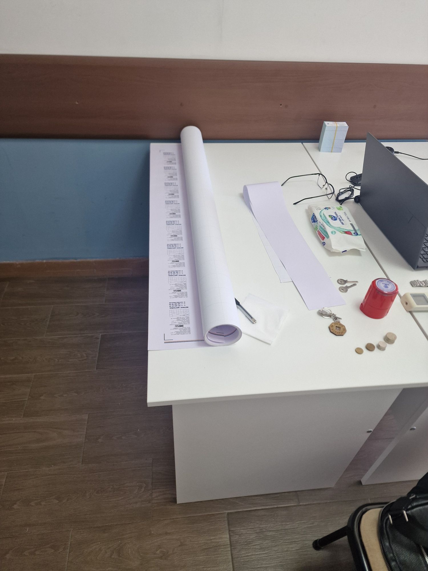 Письменный стол для работы