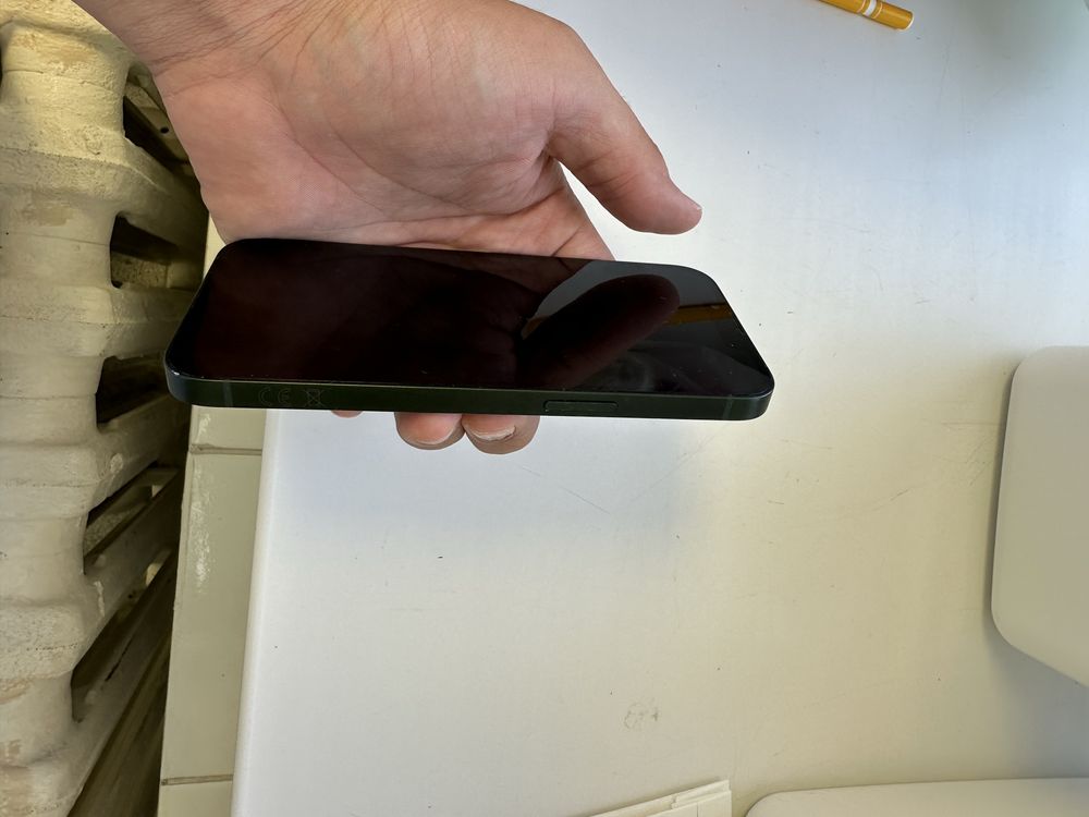 Iphone 13 в хорошем состоянии
