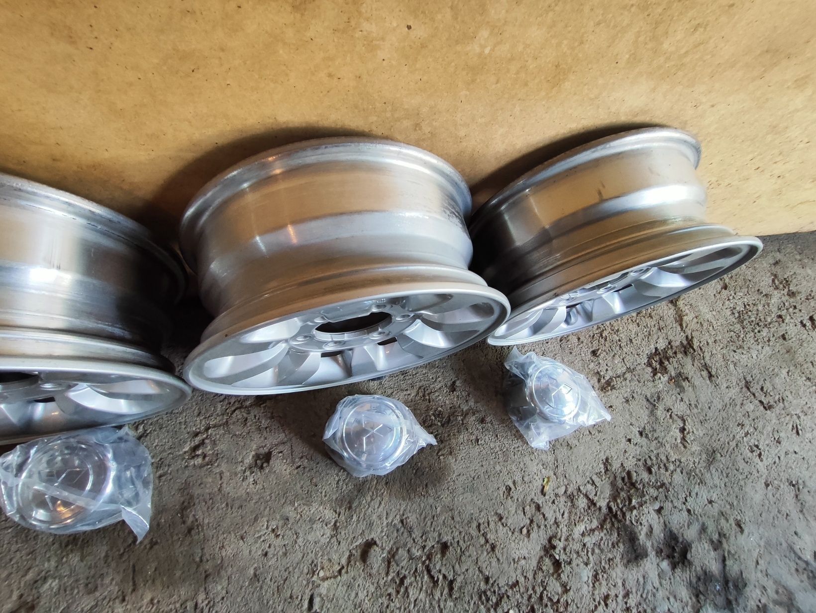 Диски на Mitsubishi Pajero R15