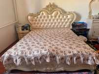 Спальный кровать
