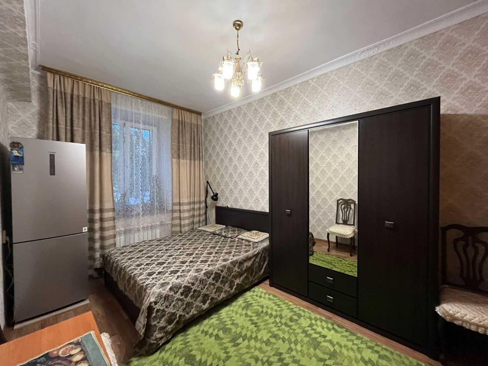 Продаётся 3-х комнатная квартира по адресу:  
пр.Шакарима, 167, торг