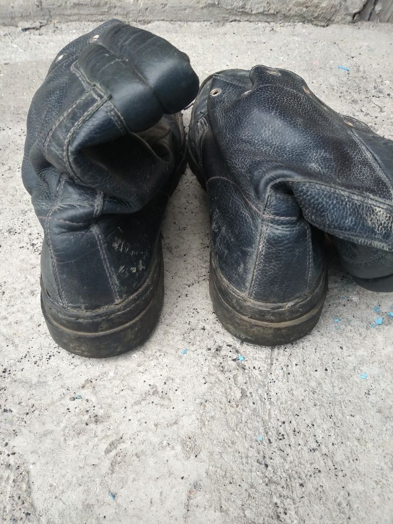 Продам зимние берцы
