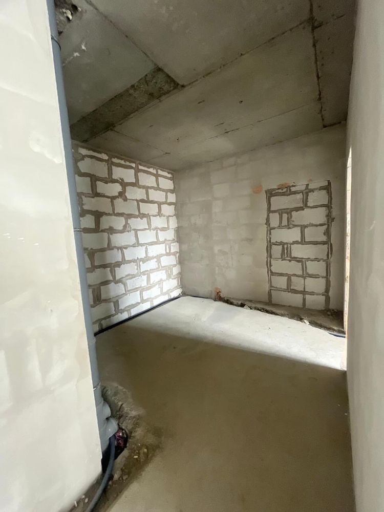 Продам 2-х комнатную по ул.Кокжал Барака 19/2