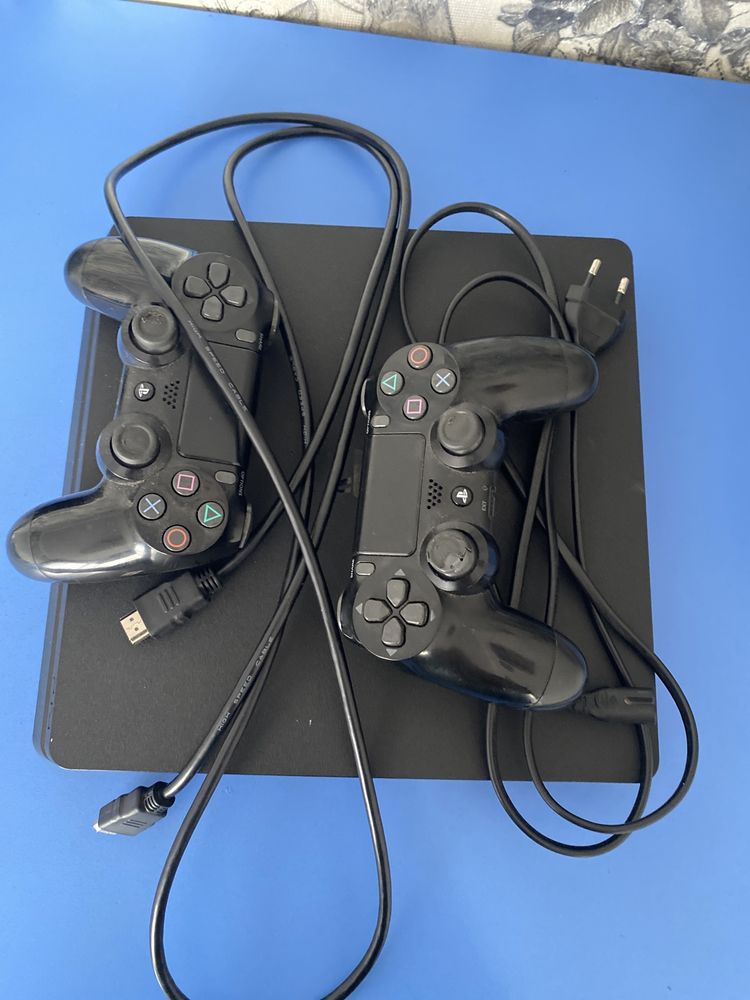 Продаю Ps 4 slim 500mg торг обмен