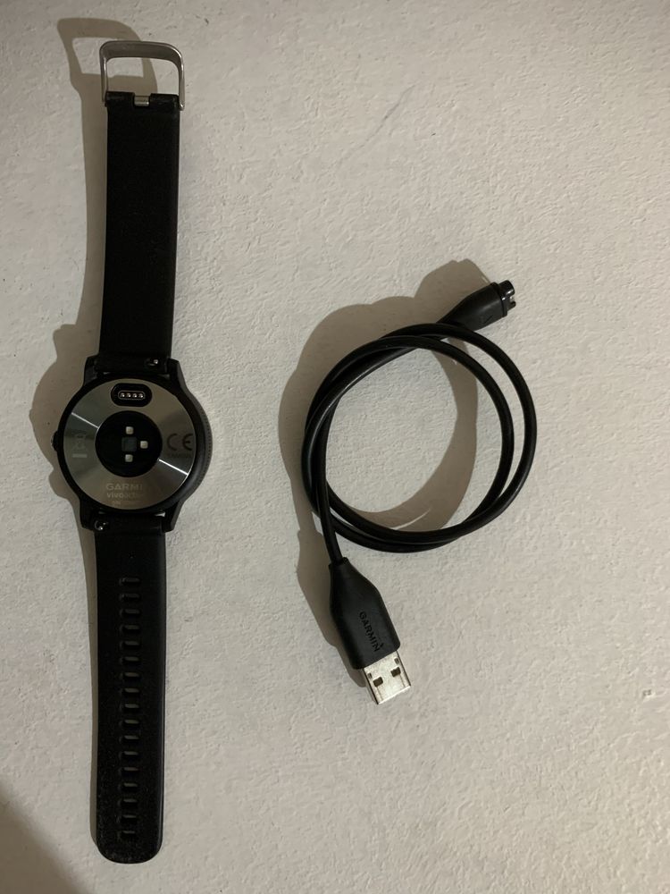 Смарт часы Garmin vivoactive 3