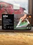 Название утюга на коробке — Braun TexStyle 1.