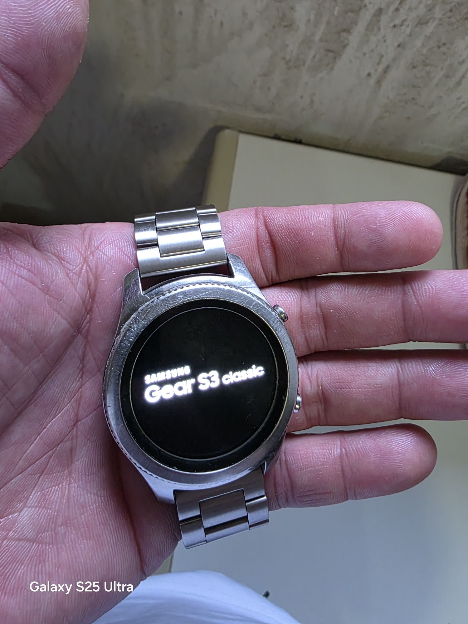 Продам часы Gear s3