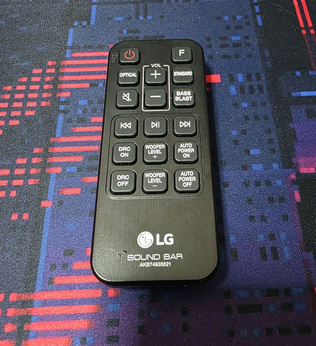 Продам saundbar lg spq1-w