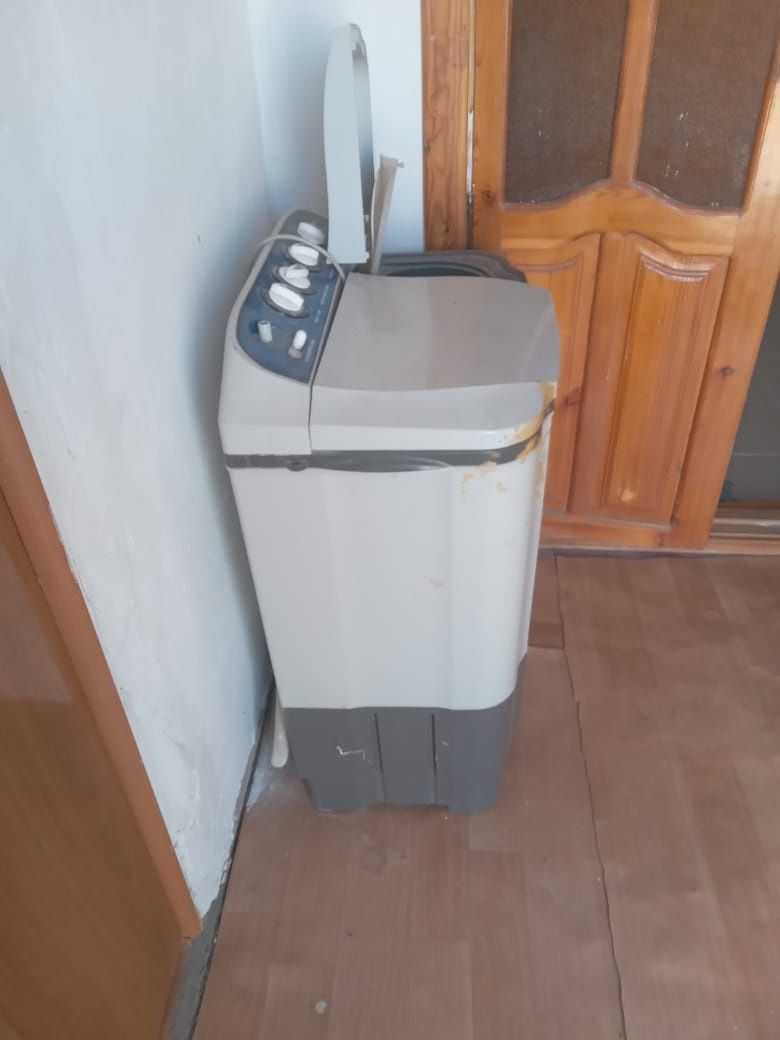 Продам стиральную машинку полуавтомат