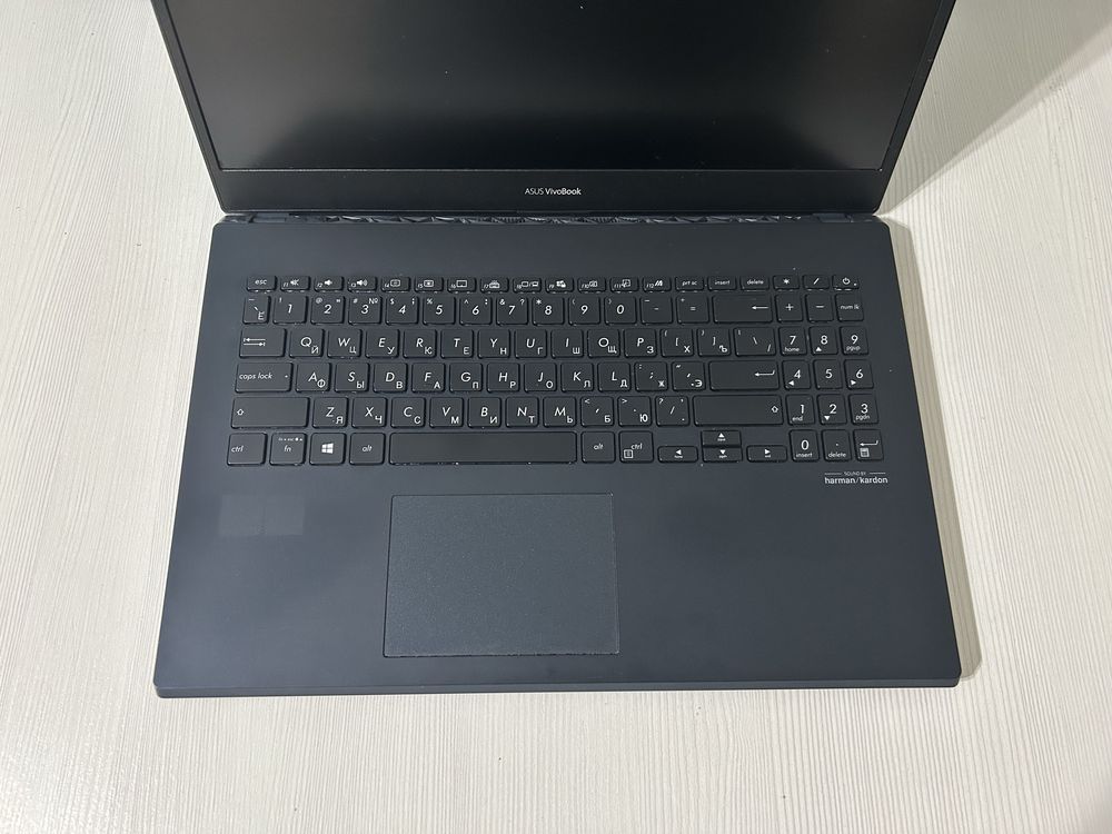 ноутбук Asus VivoBook