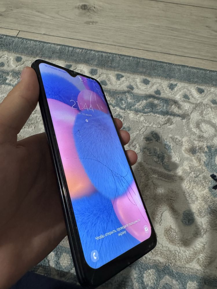 Samsung a30s телефон