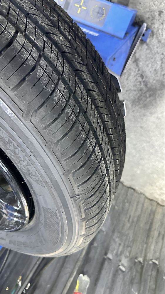 Продам комплект из 5 шин Kumho 265/65/17