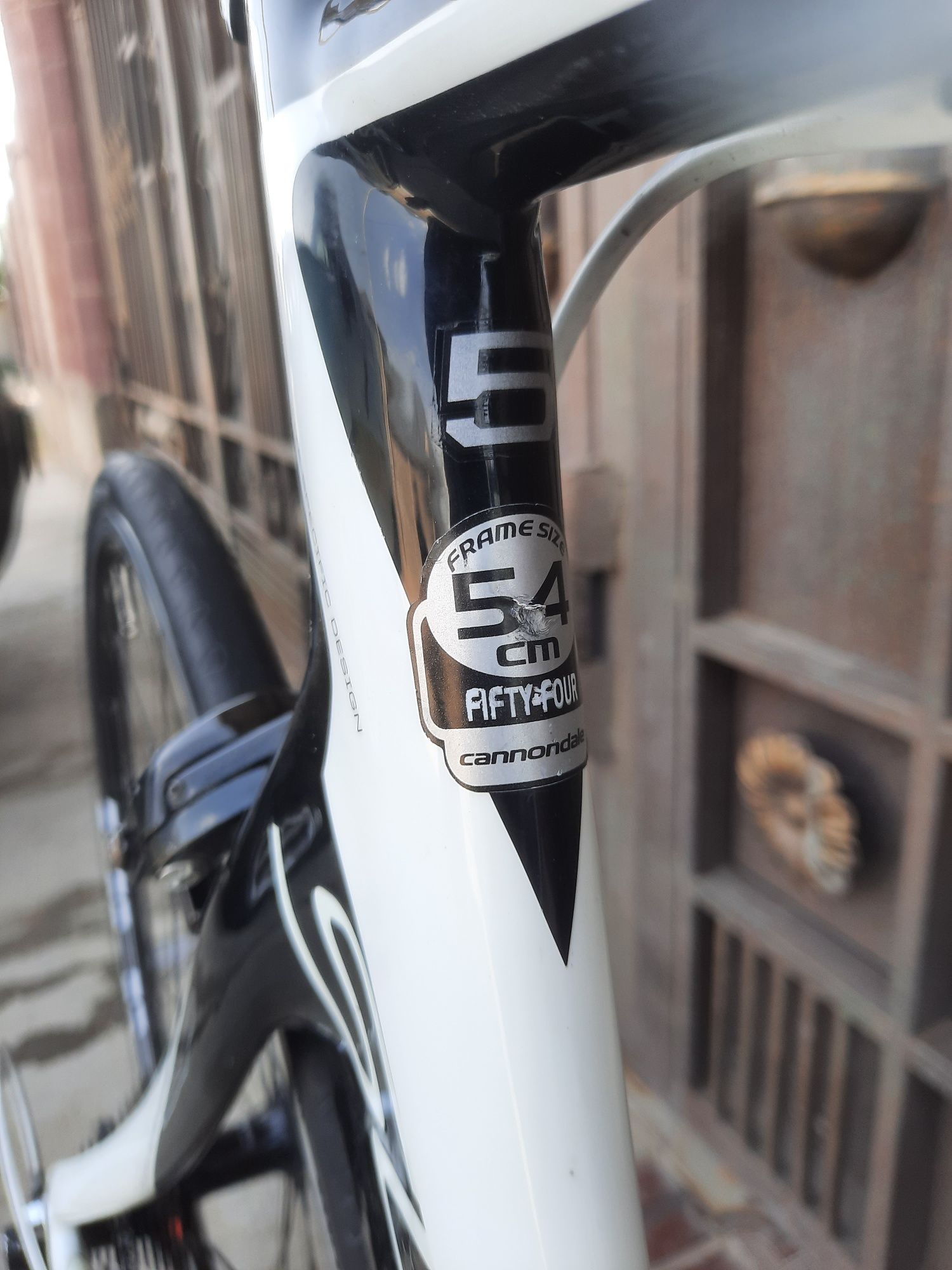 Шоссейный велосипед (разделочный велосипед Cannondale ТТ)