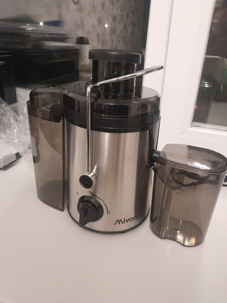 Продам новый соковыжималка миван
