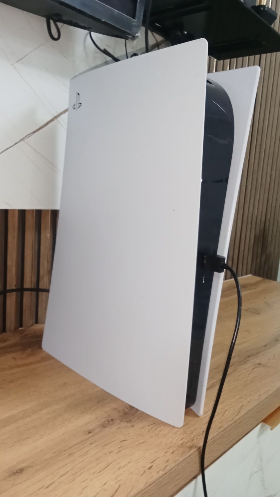 PlayStation 5 с гарантий