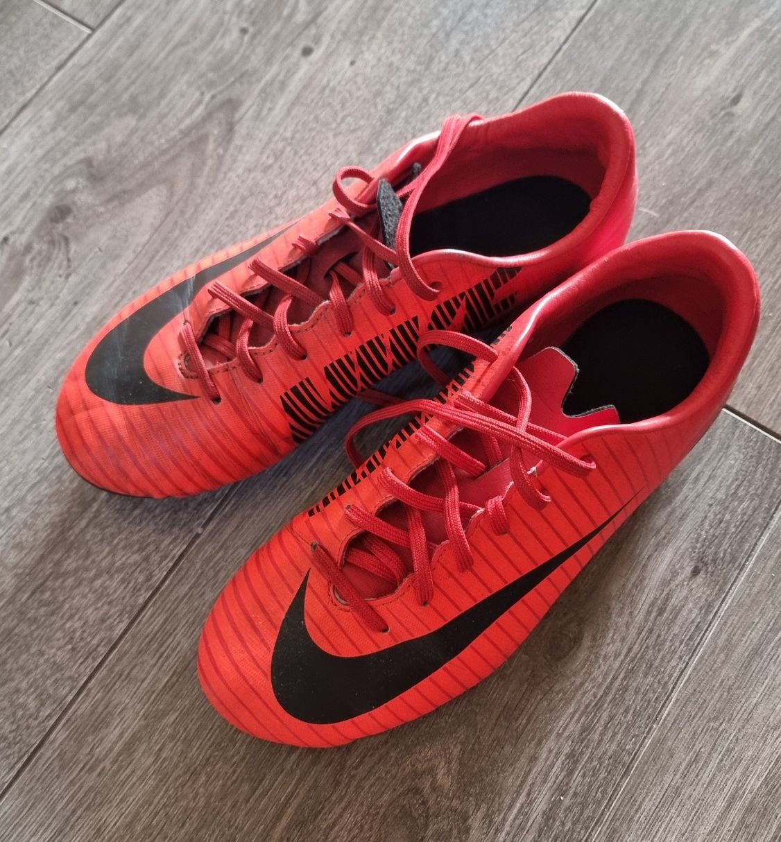 Бутсы футбольные Nike