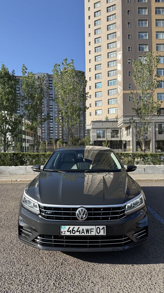 Продам Passat B 8 2016 года. R-Line богатая комплектация .