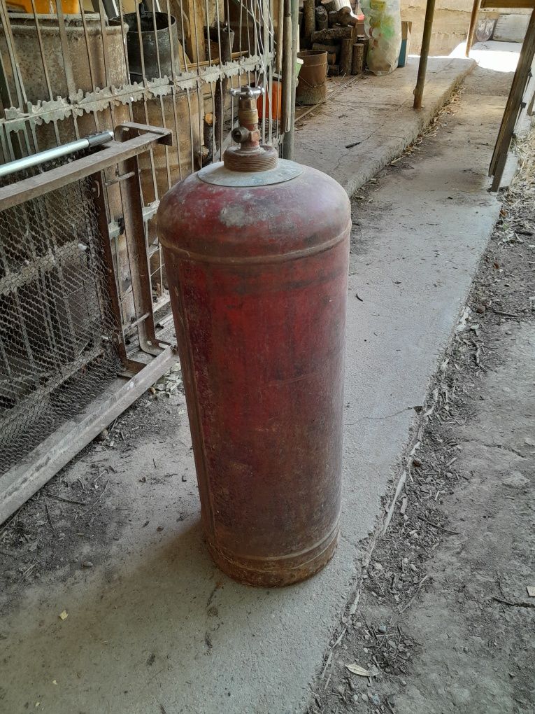 Газовый баллон большой, б.у, Продам