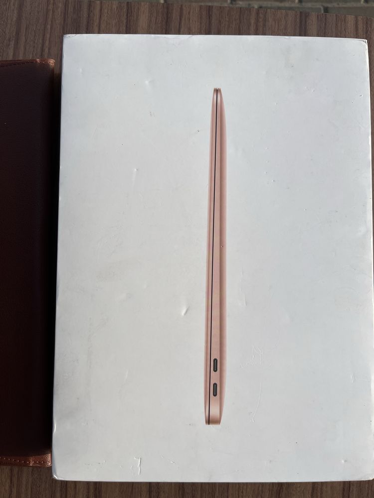 Macbook air 13, 2021 года, на чипе m1
