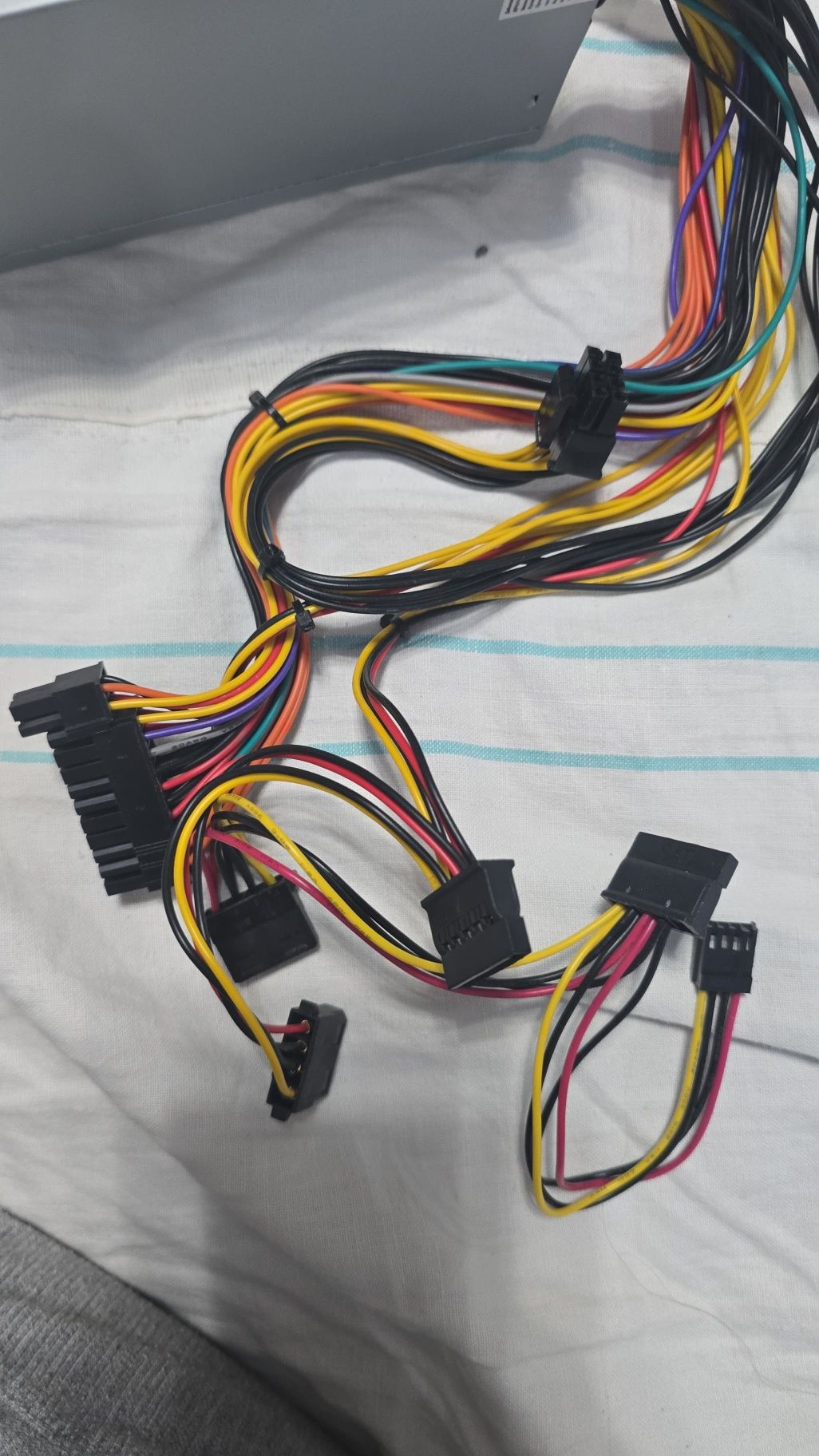 Продам блок питания crown 450wat