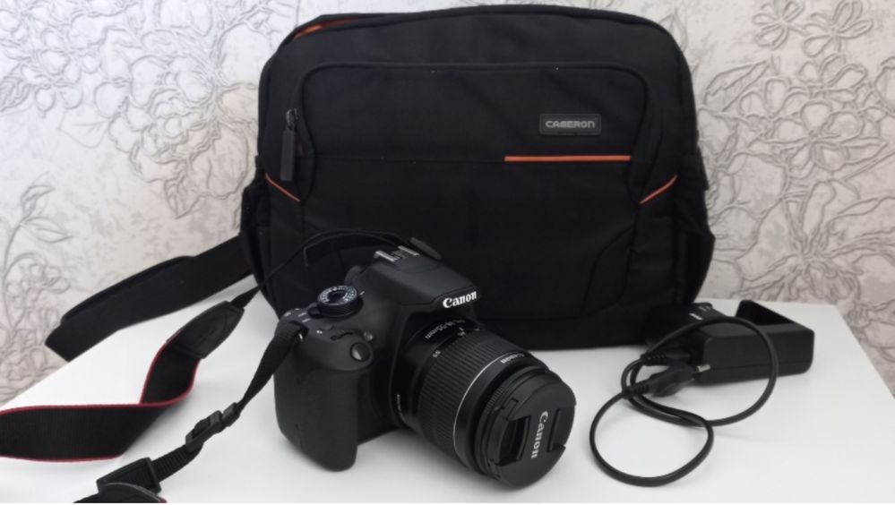 профессиональный фотоаппарат. Зеркальный фотоаппарат.Фотоаппарат Canon
