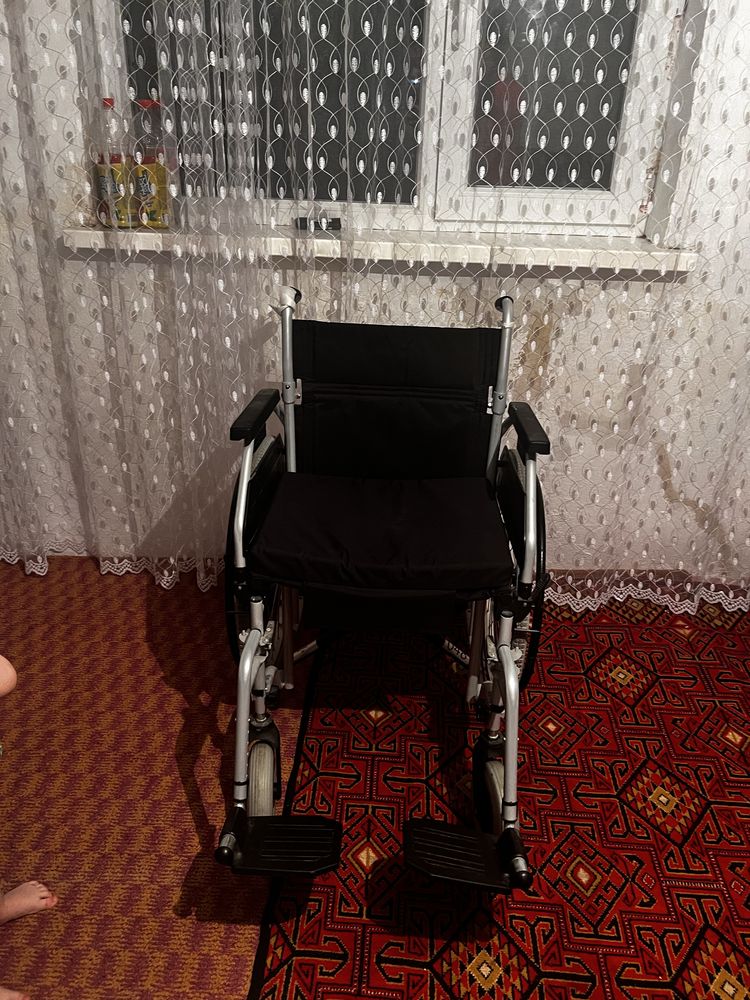 Продам коляску инвалидной