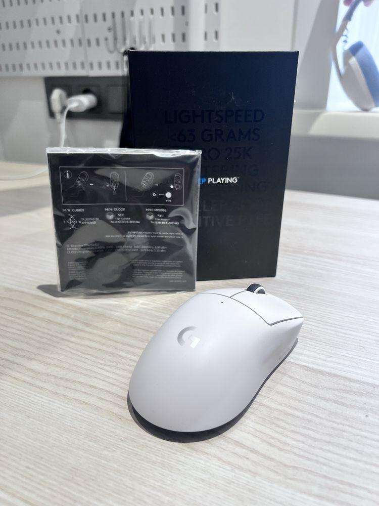 Мышь Logitech superlight