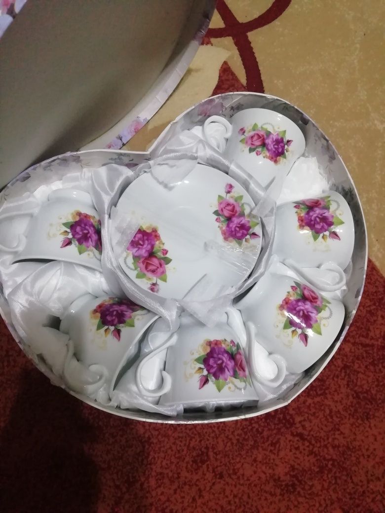 Продам чайный сервиз