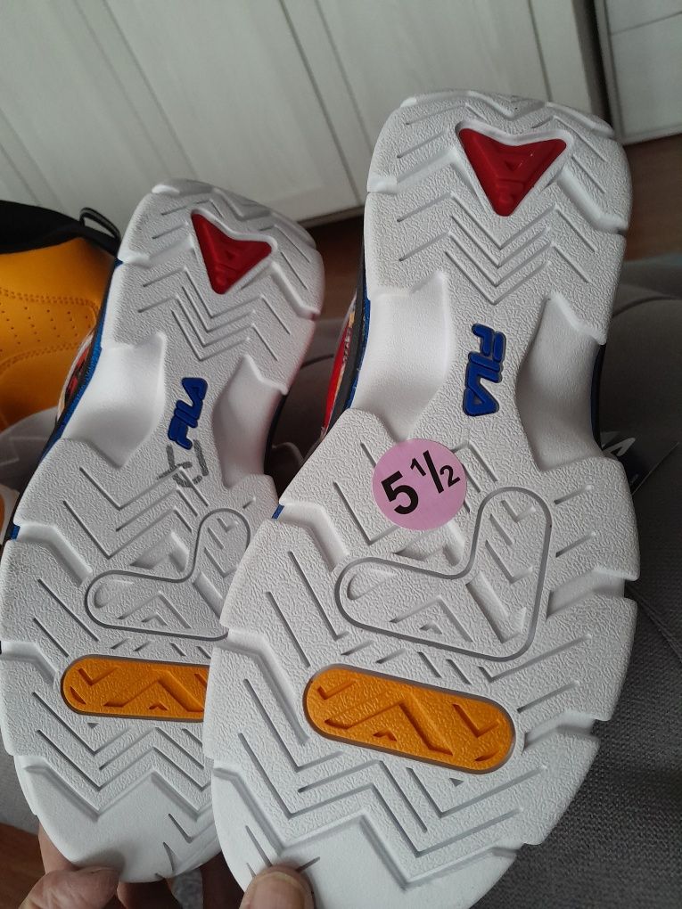 Кроссовки-сникерсы  от итальянского  бренда FILA, 38,39  размеры