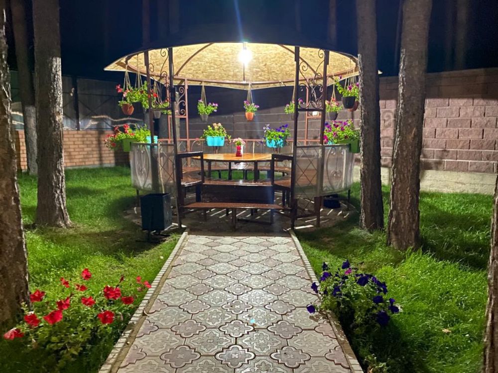 Сдам элитный коттедж в сосновом бору, гостевой дом в Боровом