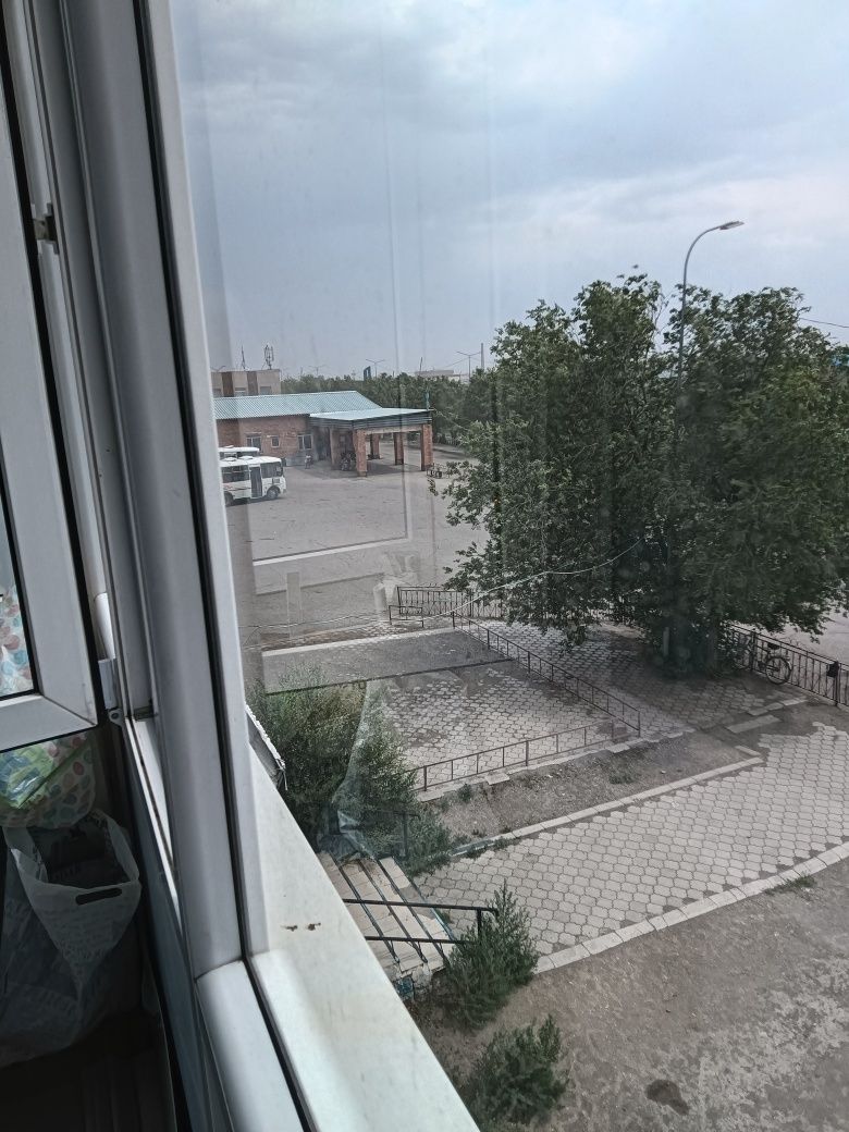 Здравствуйте продажа 1 квартиры  на автостанция 3 этаж блочный
