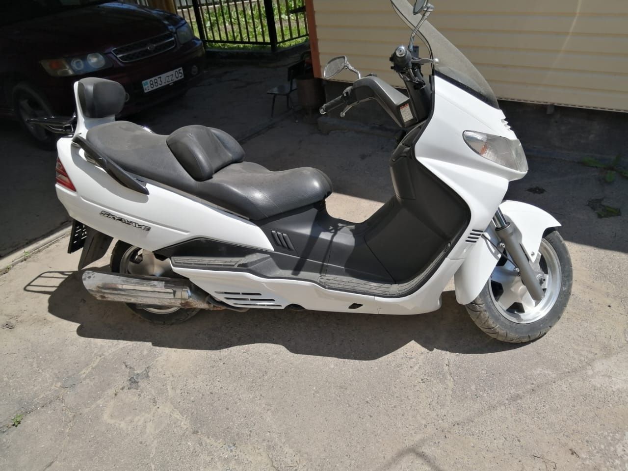 Suzuki skywave 400