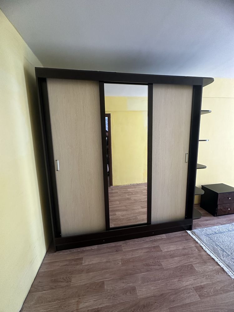 Продам шкаф-купе