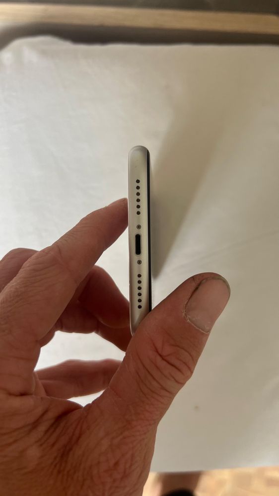 Iphons XR с деффектом