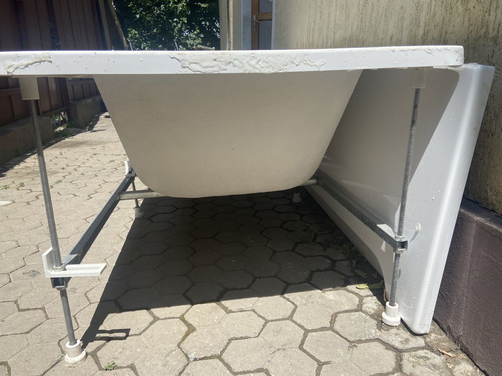 Срочно продам ванну