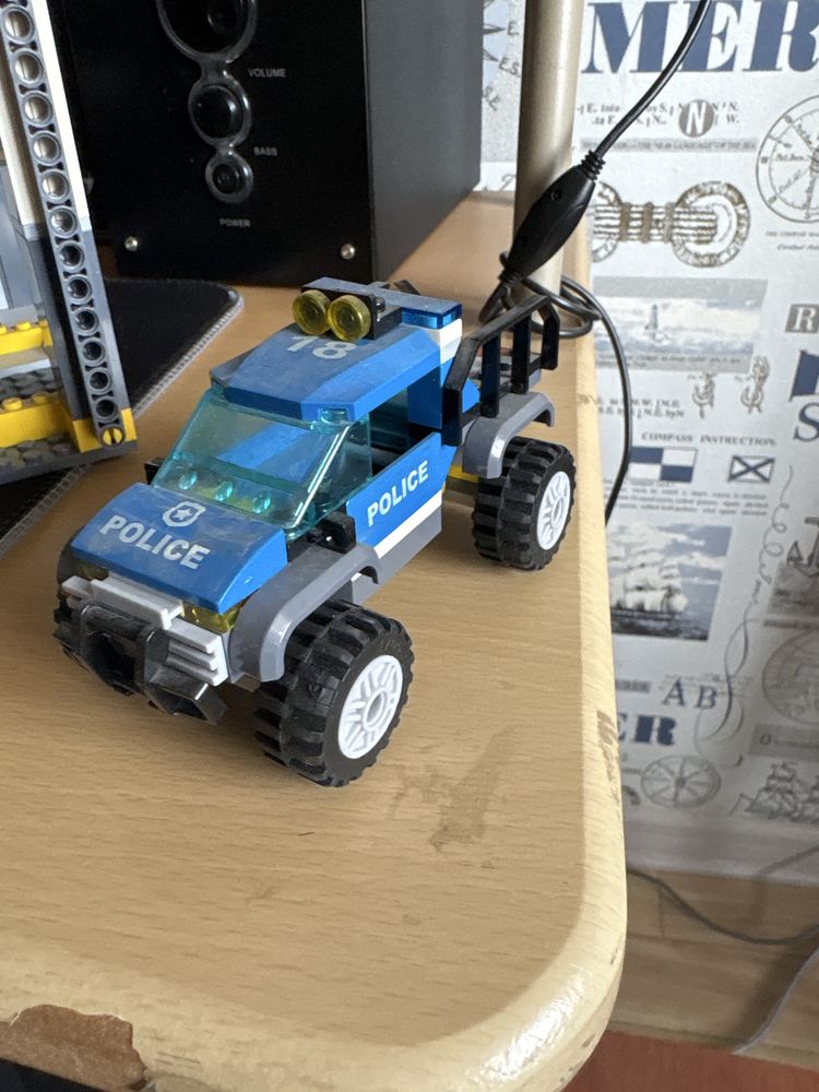 Срочно продам полицейский участок lego