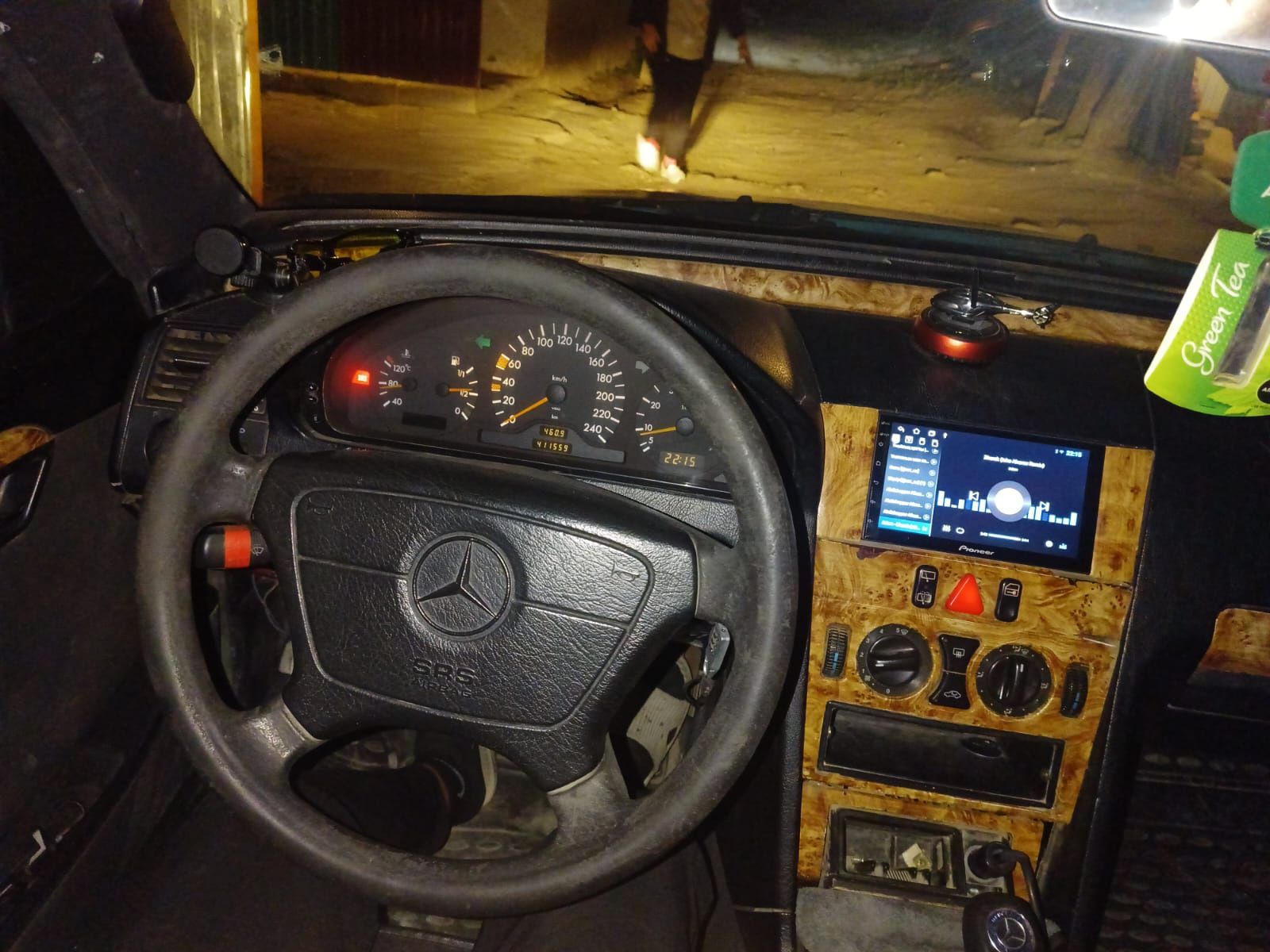 Мерседес с200 202