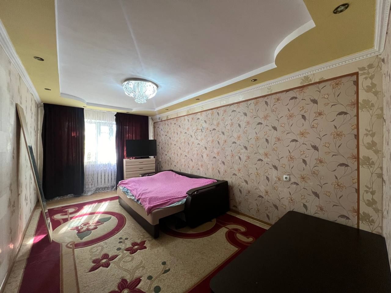 Продаётся 2х комнатная ходы раздельные ул. Ердена 157 на 1 этаже