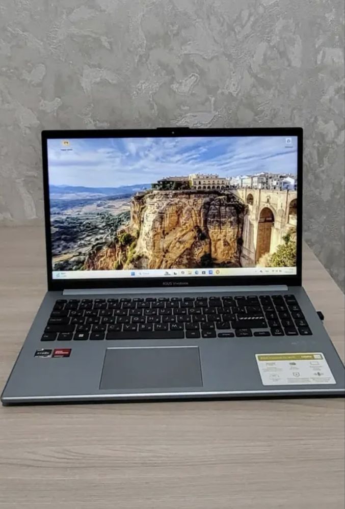Ноутбук ASUS Vivobook