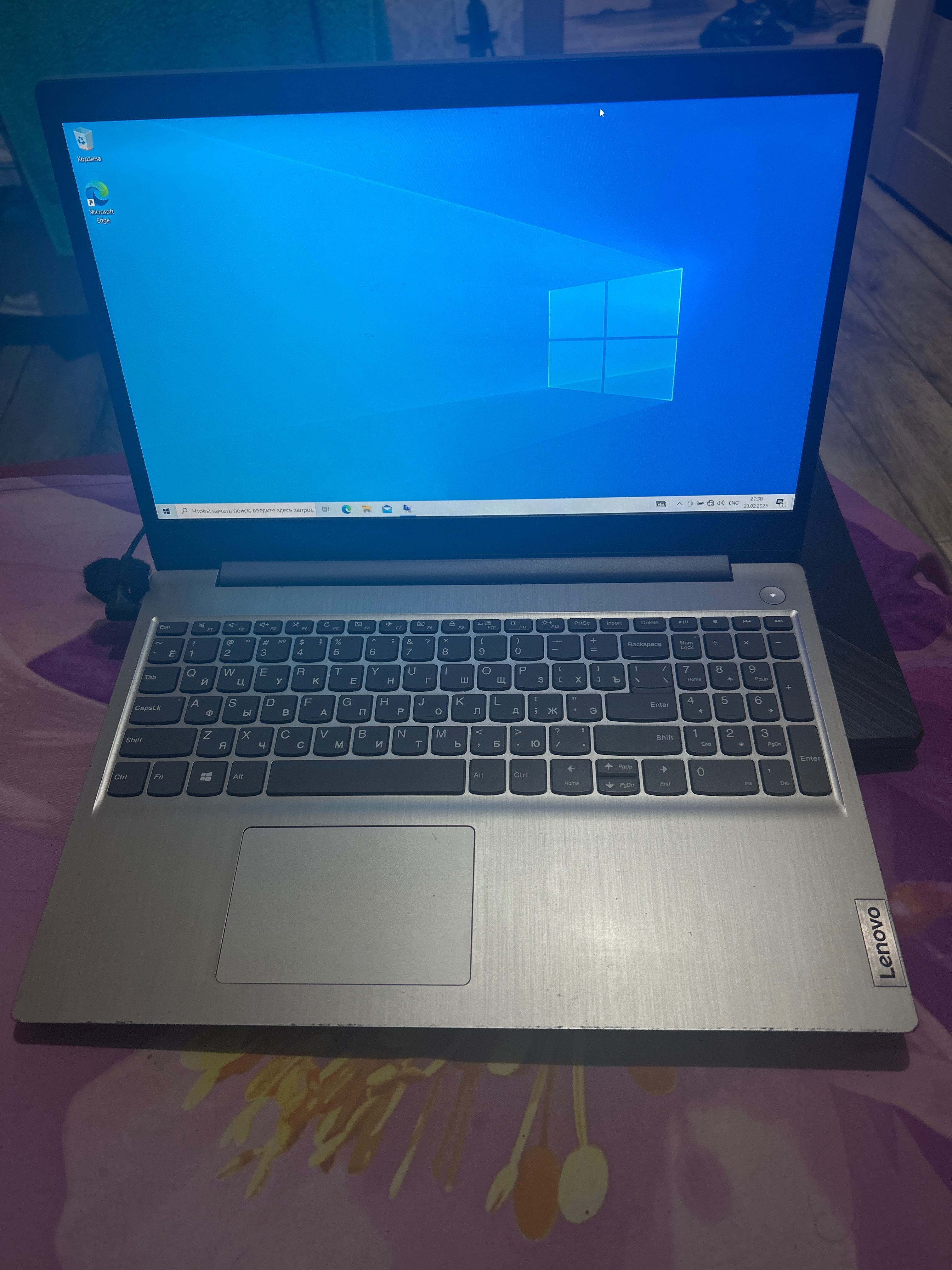 Ноутбук Lenovo 81WQ
